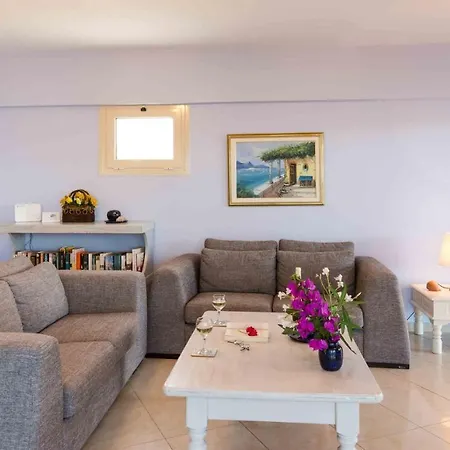 Villa Salty Breeze Beach Front Villa&Flat