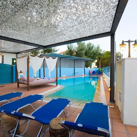 Salty Breeze Beach Front Villa&Flat Lygia (Lefkada)