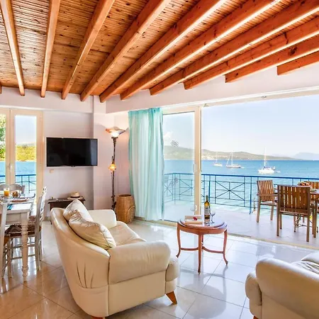 Villa Salty Breeze Beach Front Villa&Flat